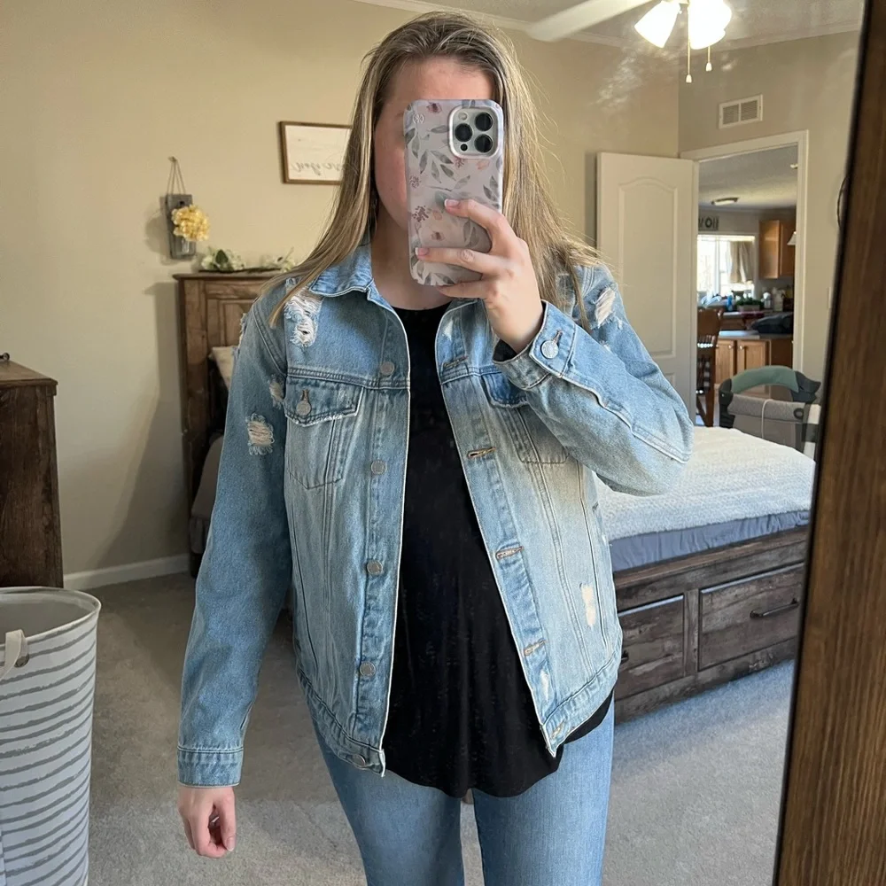 (NWT) Light Denim Distressed Jean Button Up Jacket - Picture 3 of 10